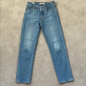 Levi’s Wedgie straight leg jeans size 25